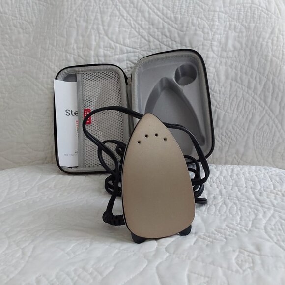 Steamfast SF-720 Mini Travel Steam Iron with Hermitshell Hard Travel Case - Picture 6 of 11
